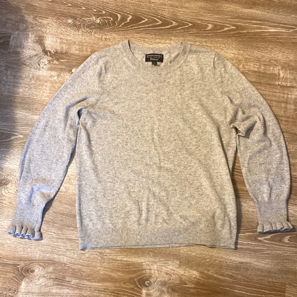 Banana Republic grey Italian wool blend crew neck sweater large ruff sleeves